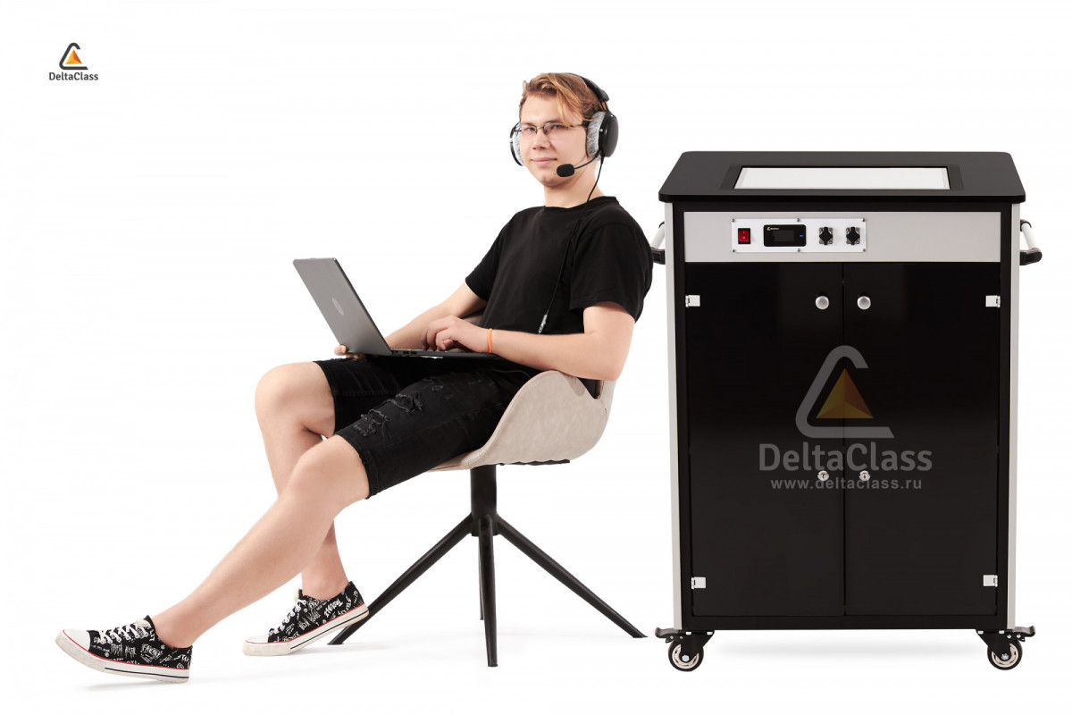 Интерактивный мобильный класс DELTACLASS touch Max