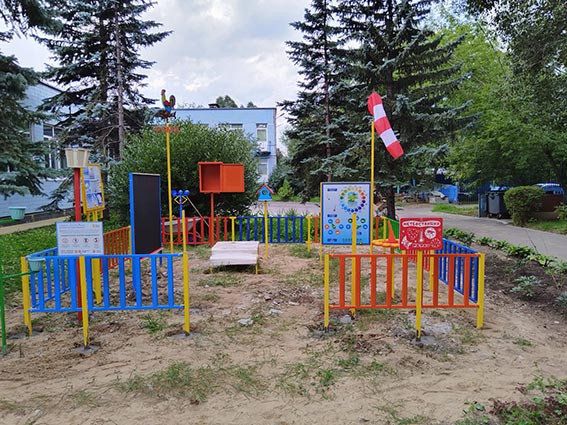 Метеорологическая площадка из "Экопластика Petra ®" и нержавеющей стали