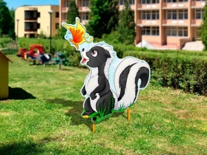 Уличная фигура "Скунс"