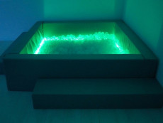 Сухой бассейн с шариками и RGB-подсветкой 190х190 см
