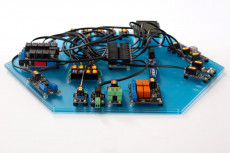 Образовательный набор "Квант ЙоТик М1"  (Образовательный набор по электронике)