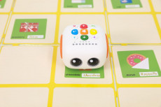 Безэкранный робот для начального обучения программированию Matatalab Tale-bot Pro