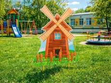 Уличная фигура "Мельница"